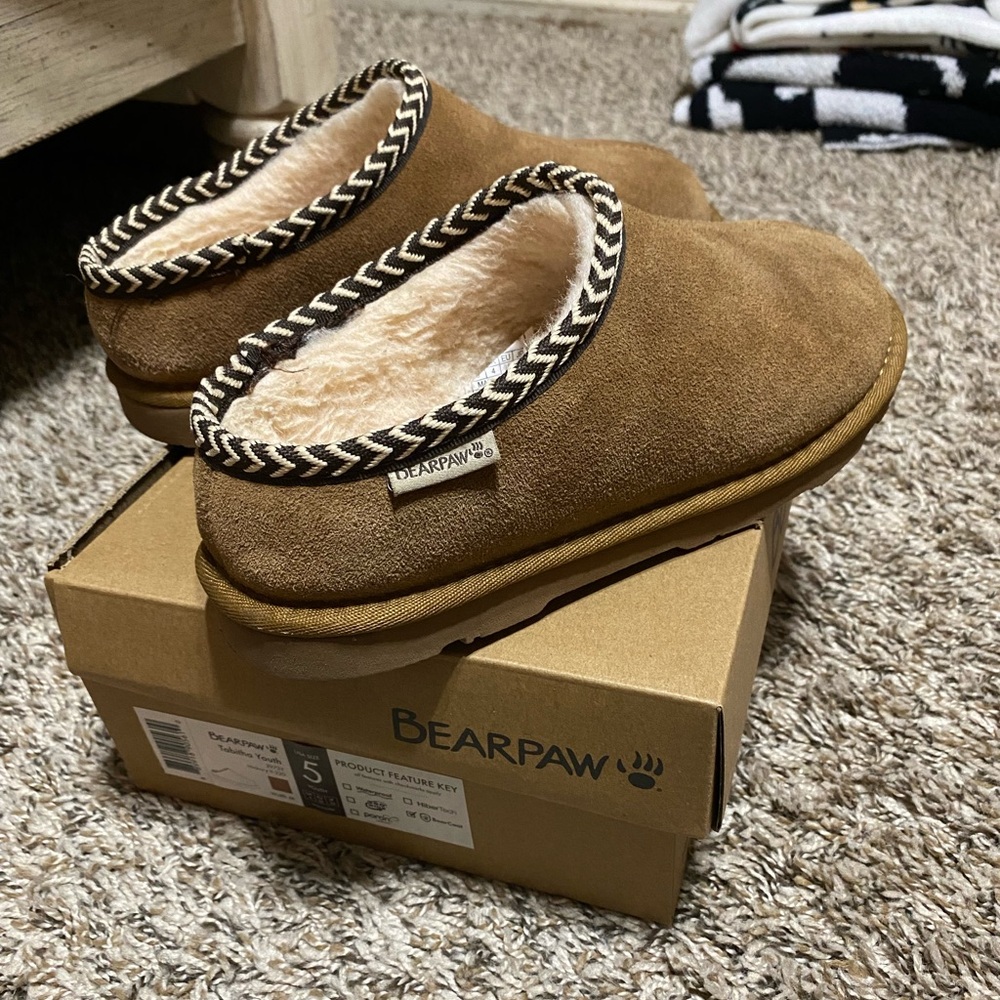 Bearpaw slippers